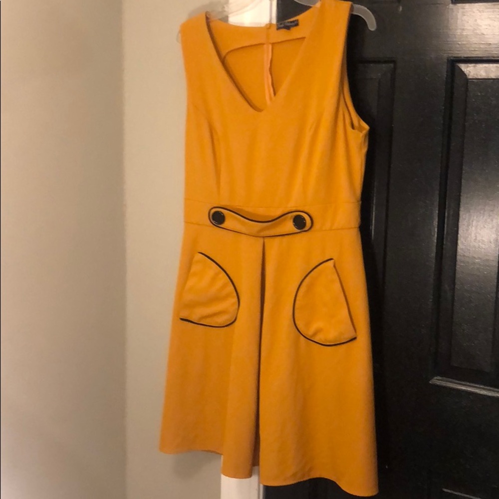 Retro mini dress